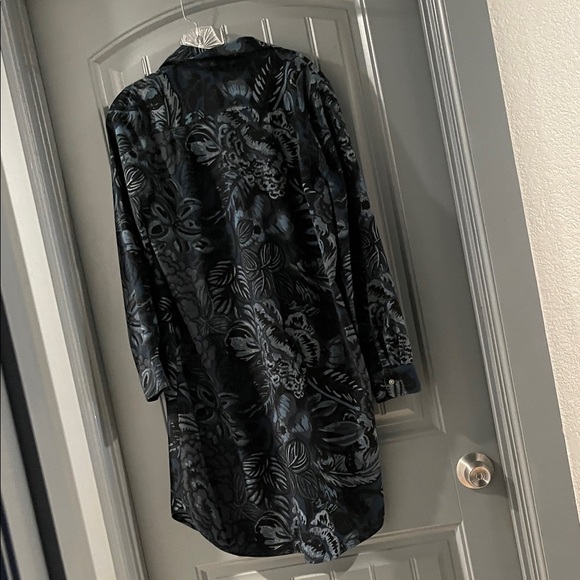 LOFT Blue and Black Patterned Dress - Picture 8 of 11